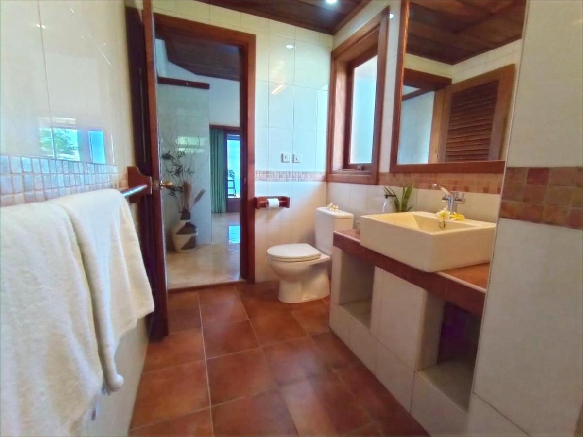 Absolute Beachfront, Paradise, 3Br Villa With Private Pool On 1200M2 Of Tropical Land Tulamben  Exterior photo