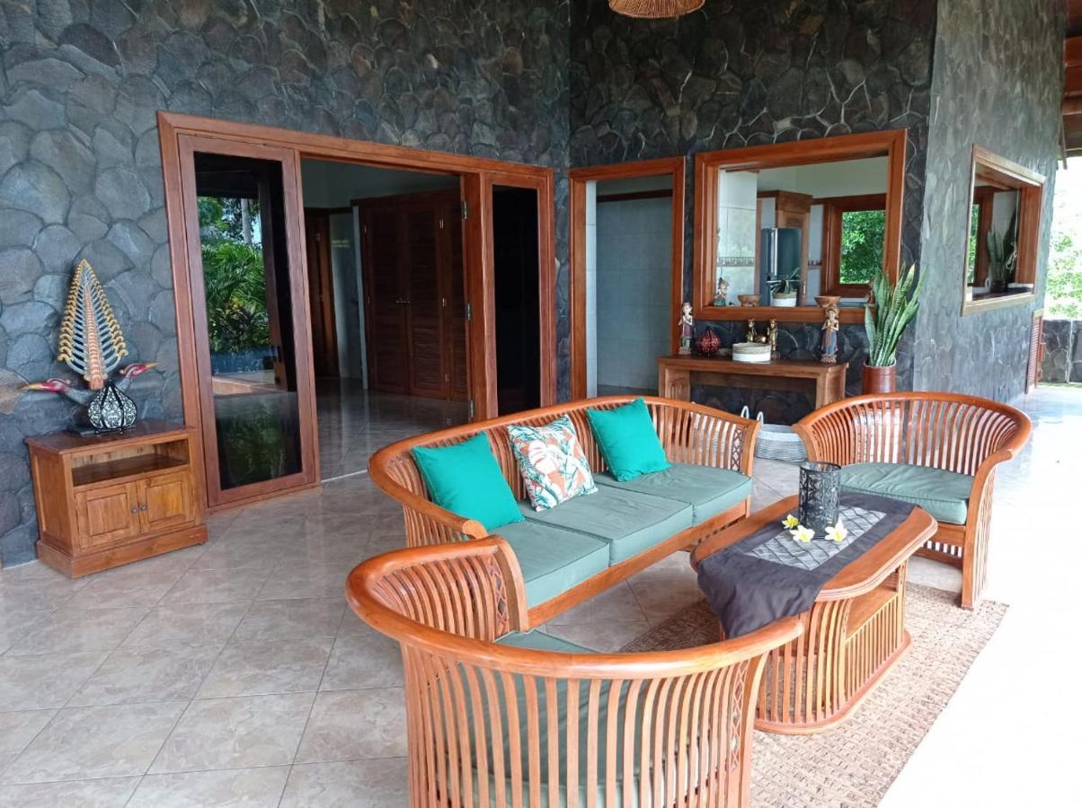 Absolute Beachfront, Paradise, 3Br Villa With Private Pool On 1200M2 Of Tropical Land Tulamben  Exterior photo