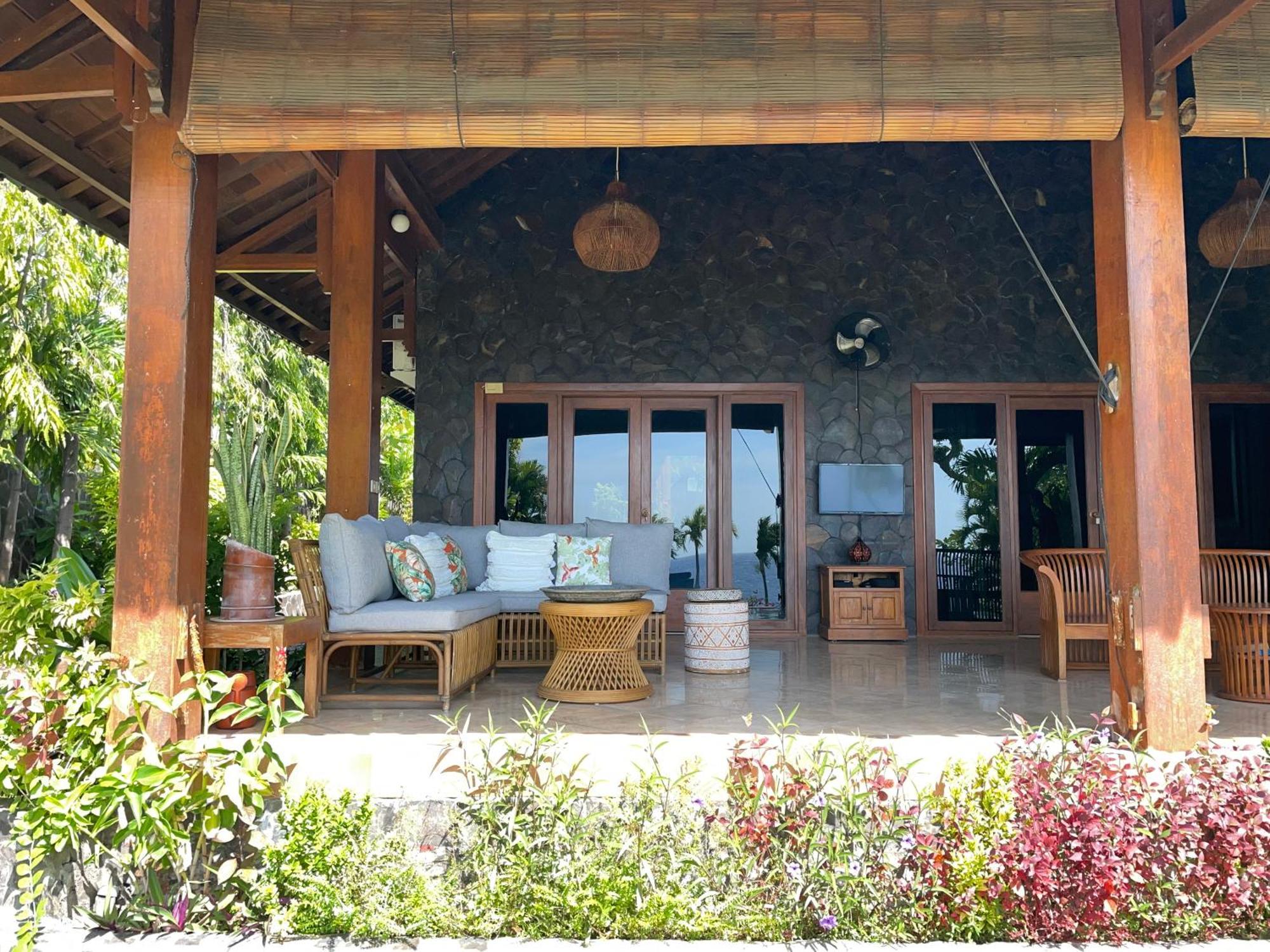 Absolute Beachfront, Paradise, 3Br Villa With Private Pool On 1200M2 Of Tropical Land Tulamben  Exterior photo