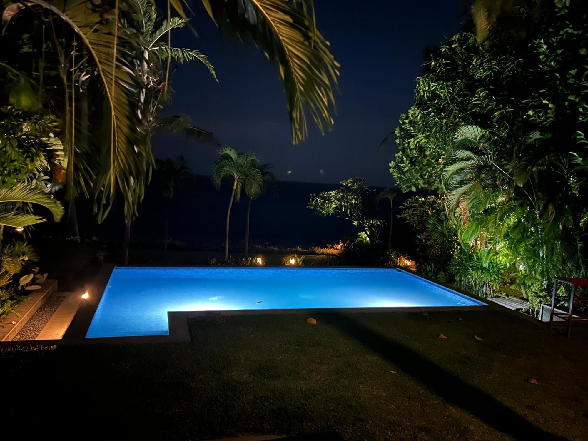 Absolute Beachfront, Paradise, 3Br Villa With Private Pool On 1200M2 Of Tropical Land Tulamben  Exterior photo